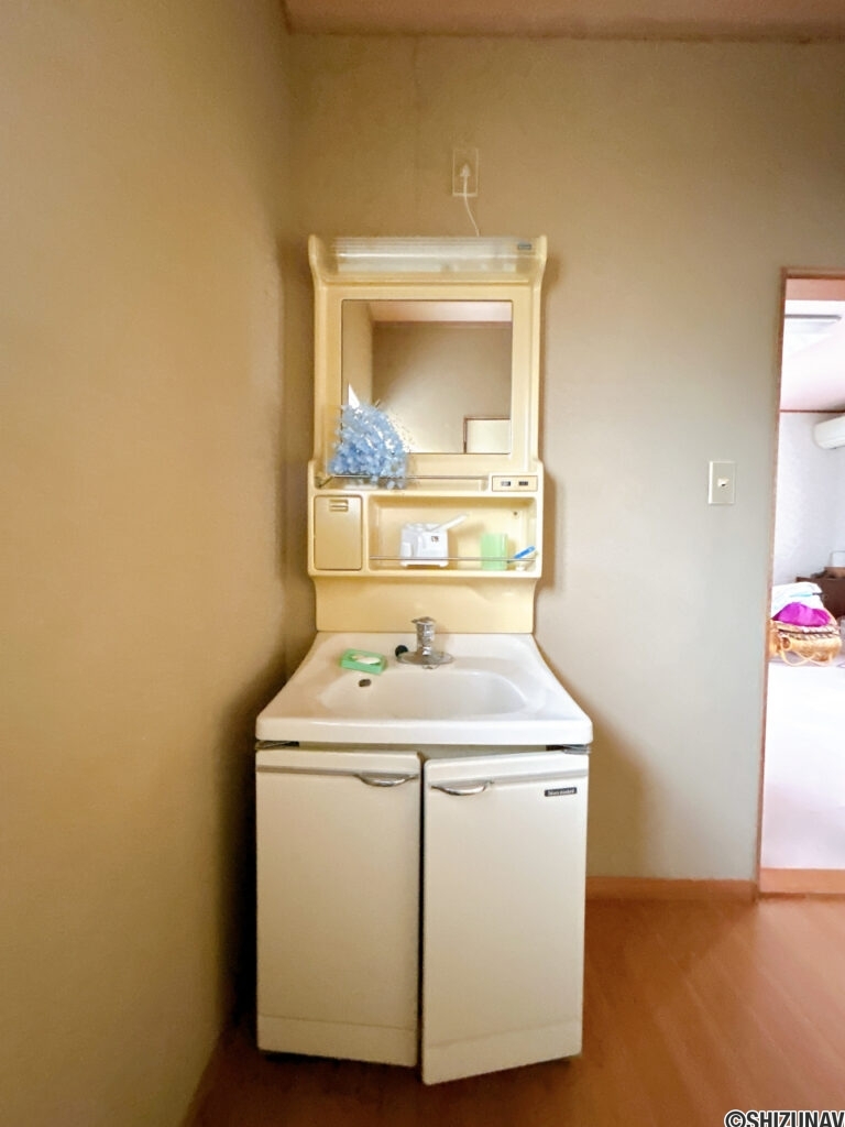 【2階洗面台】