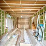 【リフォーム中（4/24）/1階和室】畳を撤去し、フローリング仕上げにすることで約15帖のLDKに変更します。
