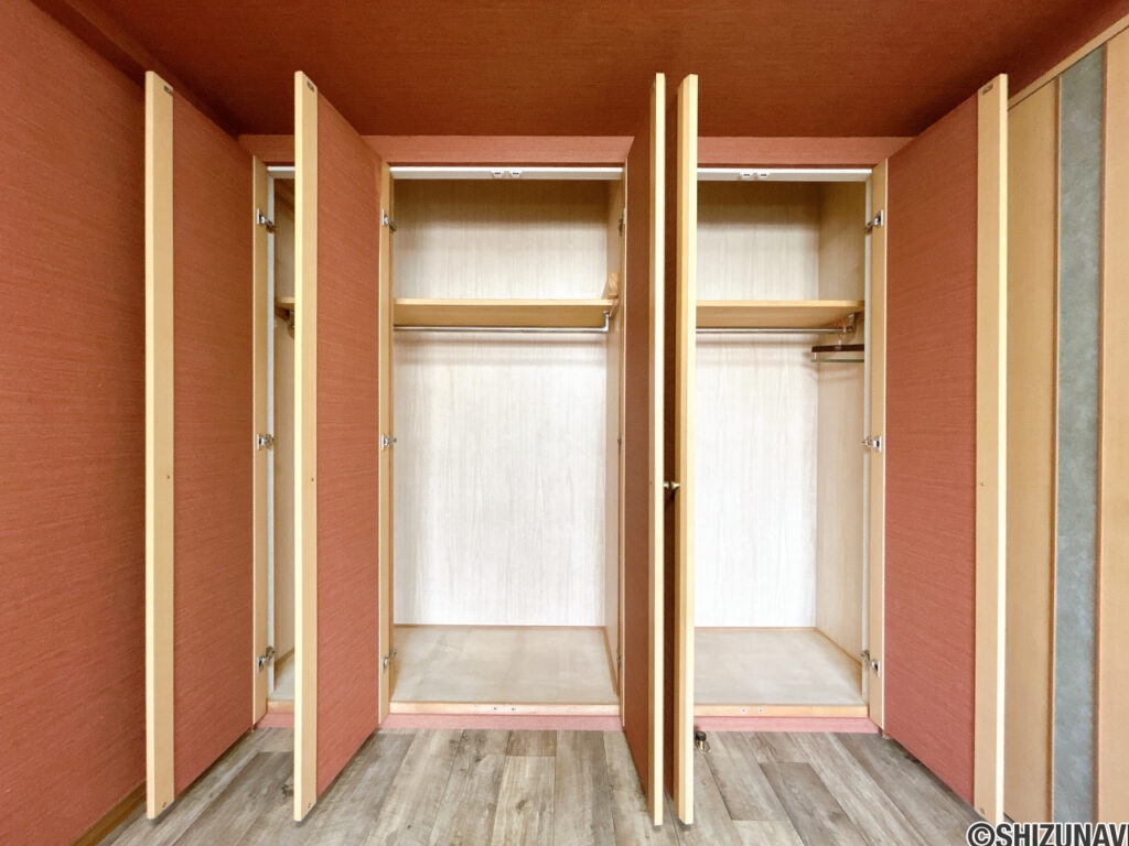 【洋室6帖収納】