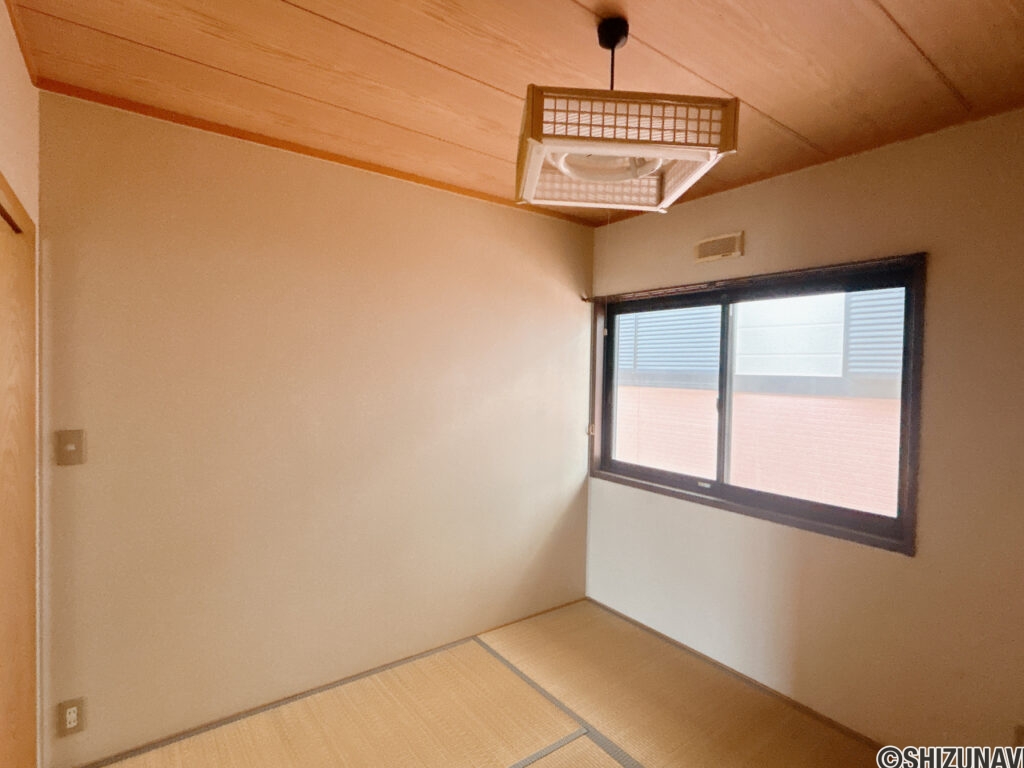 カチタス　住吉　【2階和室4.5帖】北西側