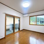 【1階南側洋室　別角度】クリーニングを行いました。