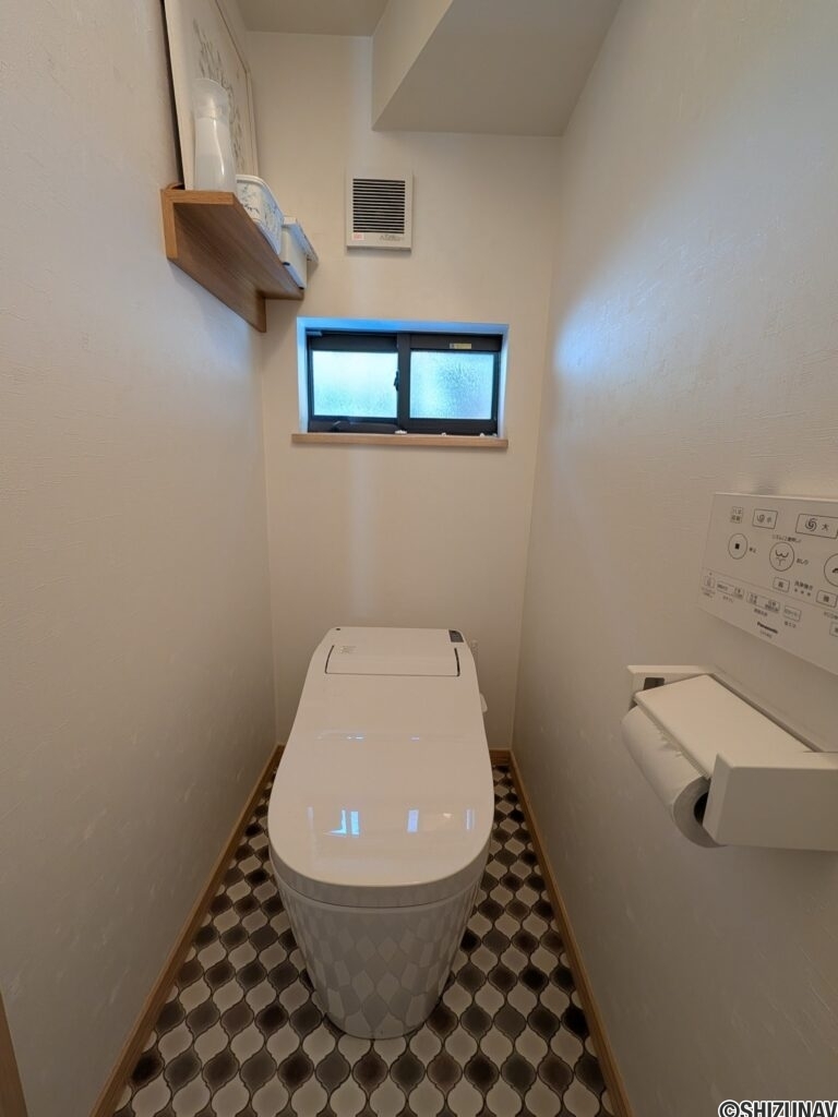 1階　トイレ