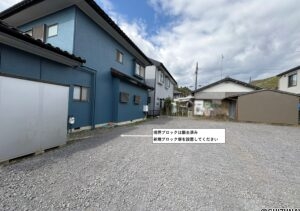 南西側境界、境界ブロックは撤去済み（新規ブロック塀設置してください）