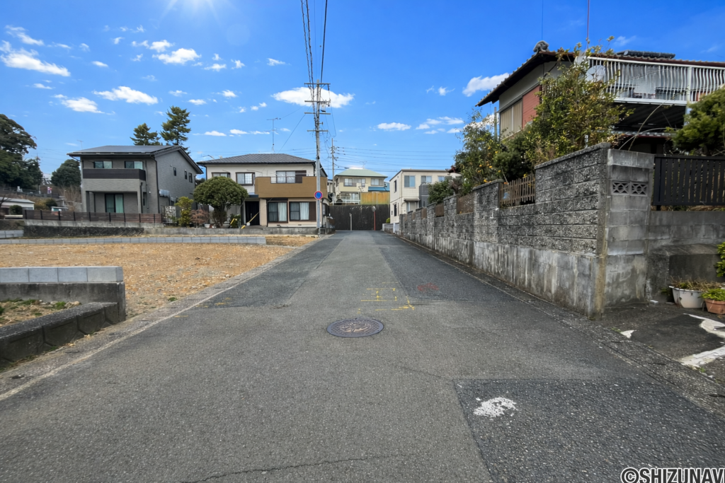 前面道路(南→北)