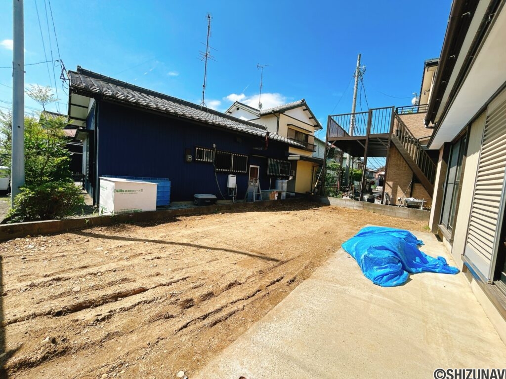 【庭】
