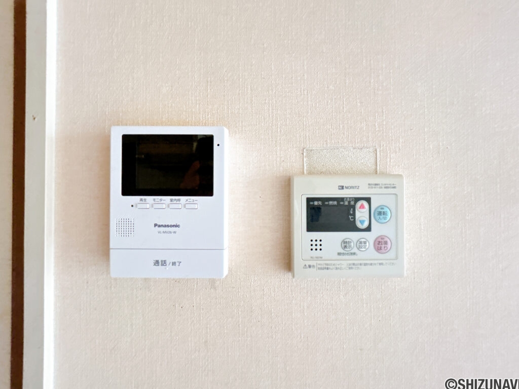 【インターホンモニター、給湯リモコン】