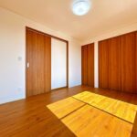 2階南東側洋室　別角度です。