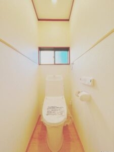 大岩トイレは新品に交換しました。