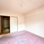 【バルコニー側洋室】