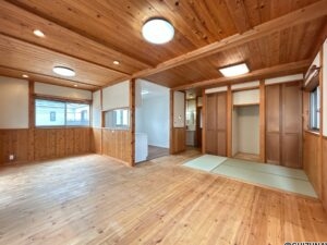 【リフォーム済/2階リビング】キッチン、照明の交換を行いました。
