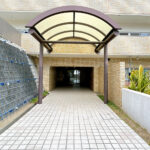 【建物入り口】