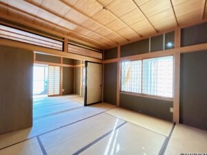 【1階8帖和室】