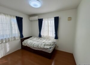 2階南東側の洋室です。