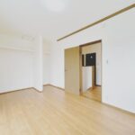 浅間町【リフォーム後・2階中央洋室】