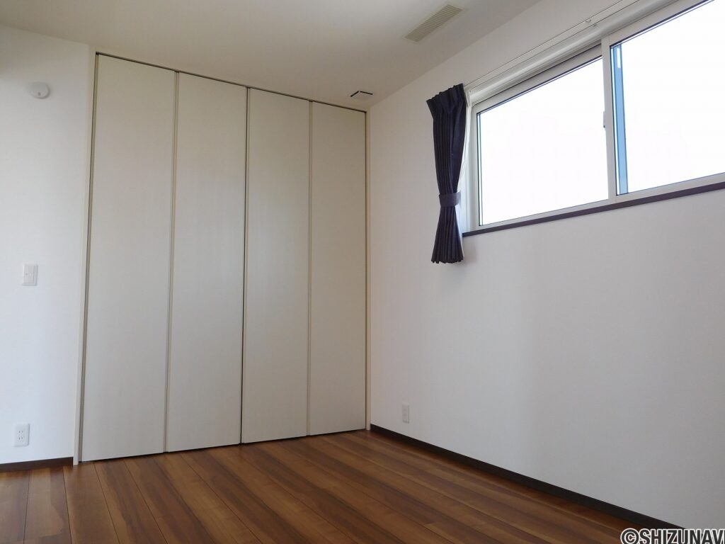 2階北東側洋室