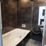 落ち着きのある浴室で日々の疲れを癒せます