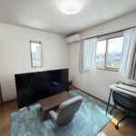 洋室６帖。２面採光で明るい居室。