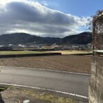 敷地内からみた前面道路