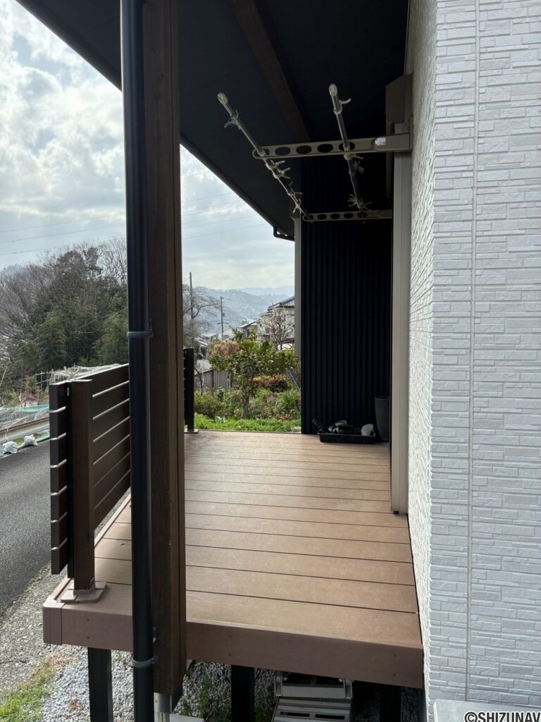 ウッドデッキ