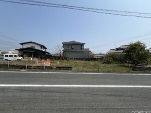 【外観（正面）】