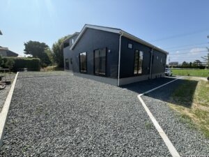 【平屋】お庭のお写真です。ドッグランやバーベキューなど幅広い用途で使用可能な広さが特徴です。