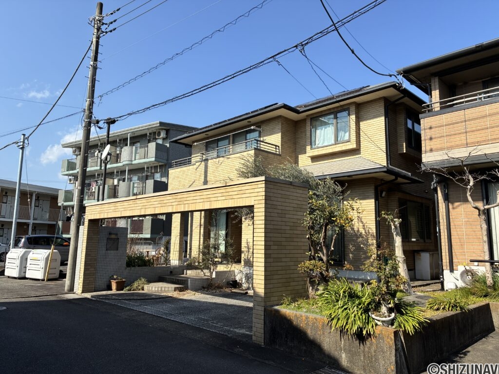 富士市伝法　4LDK+納戸+WIC　中古住宅の画像