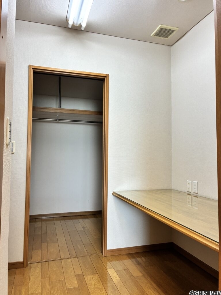 富士市伝法　4LDK+納戸+WIC　中古住宅の画像