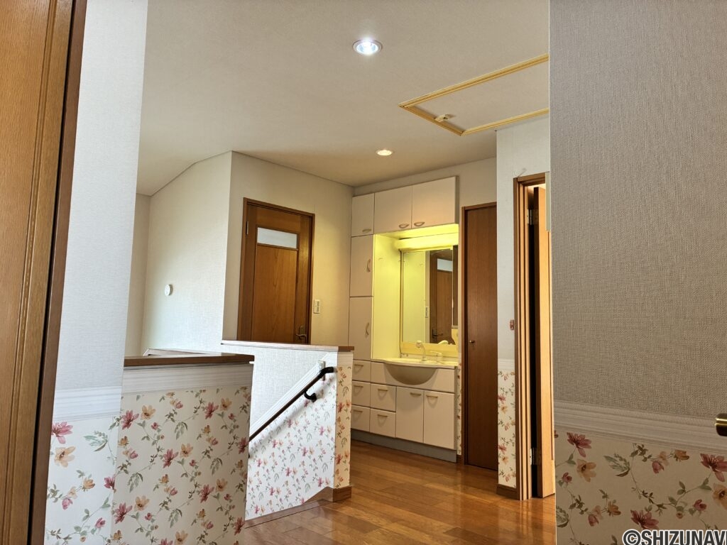 富士市伝法　4LDK+納戸+WIC　中古住宅の画像