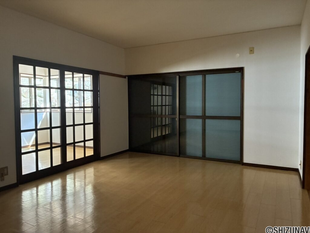 田方郡函南町上沢　中古住宅の画像