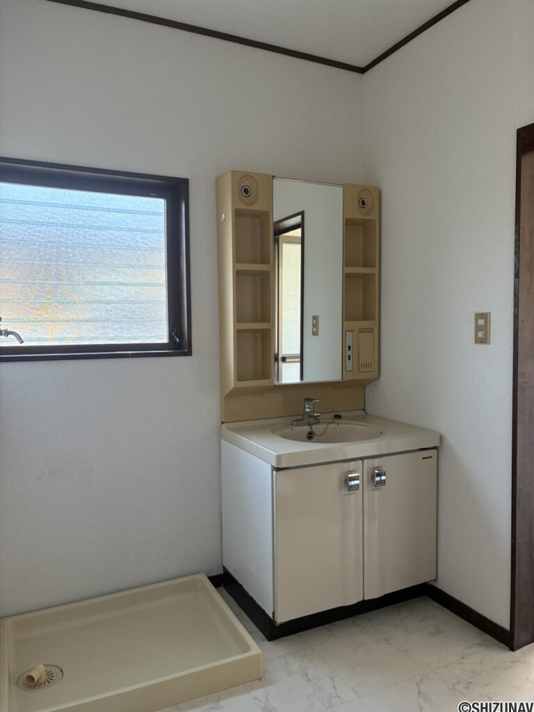 田方郡函南町上沢　中古住宅の画像