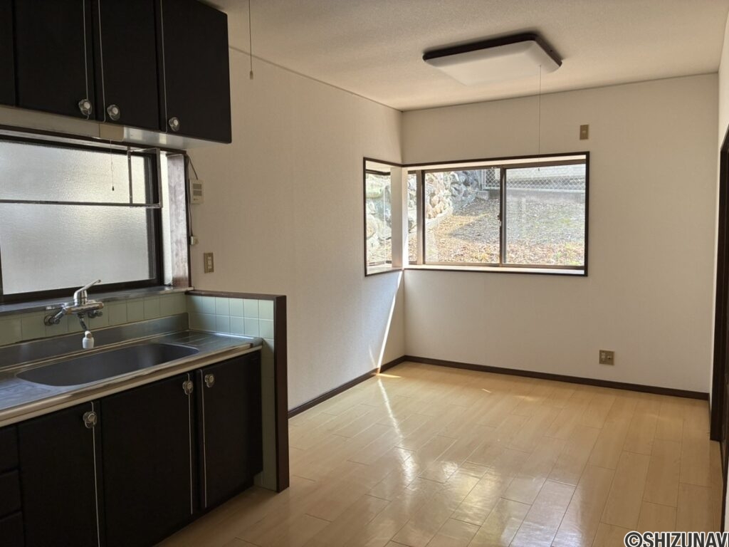 田方郡函南町上沢　中古住宅の画像