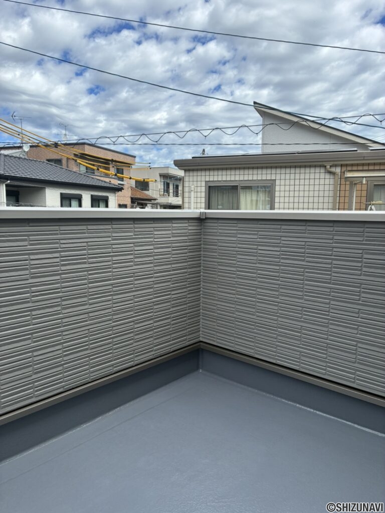 【バルコニー】