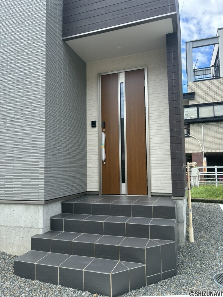 【玄関】