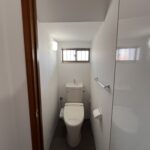 トイレ交換しております。