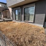 南側に庭がございます。