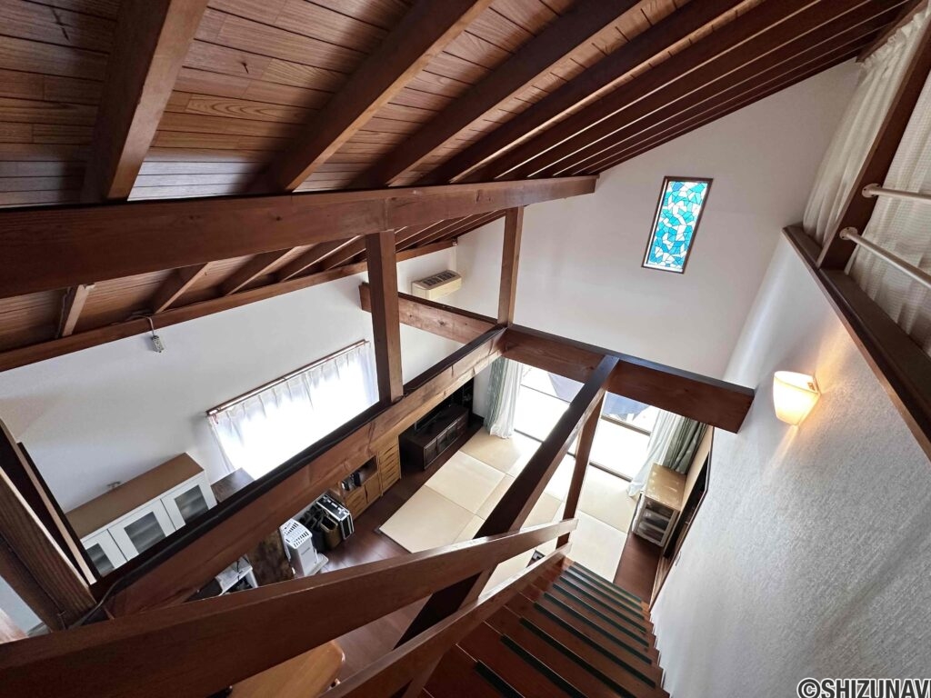 木の温もりを感じられるお家です。