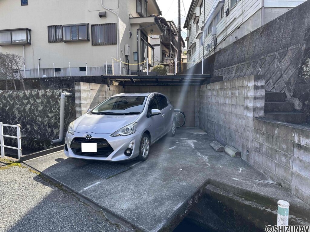 駐車スペース。