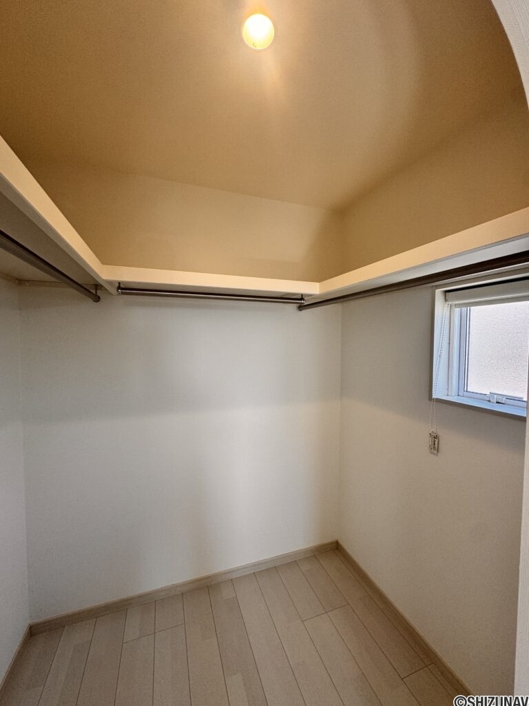 ウォークインクローゼット