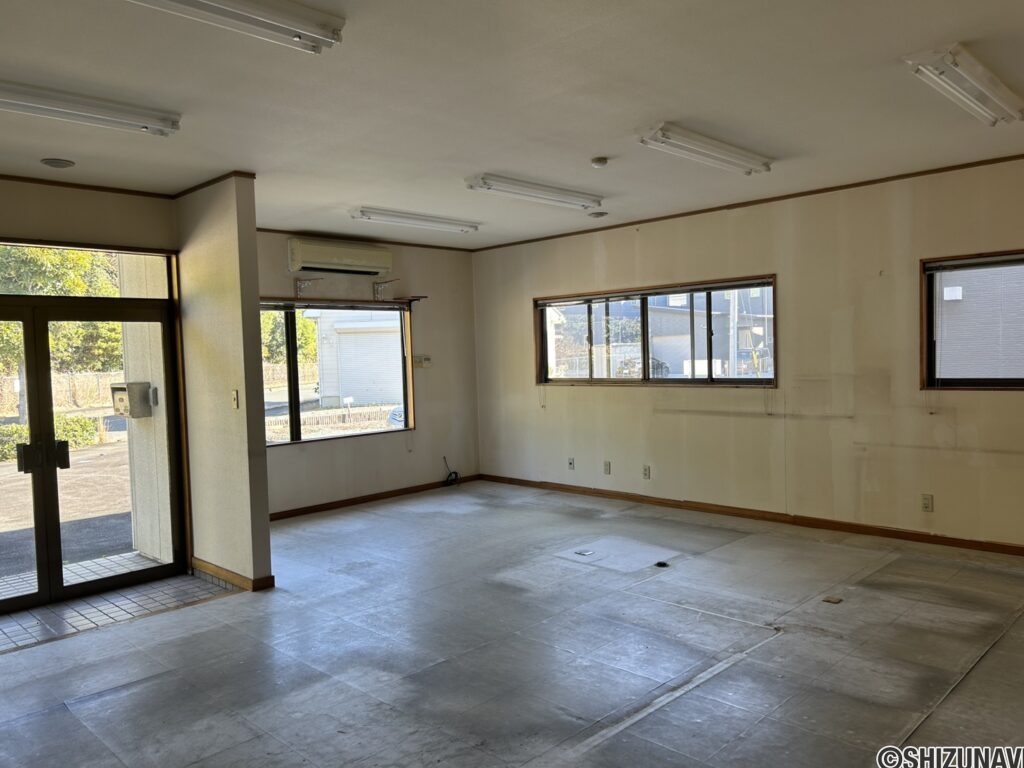 1階事務所内　別角度