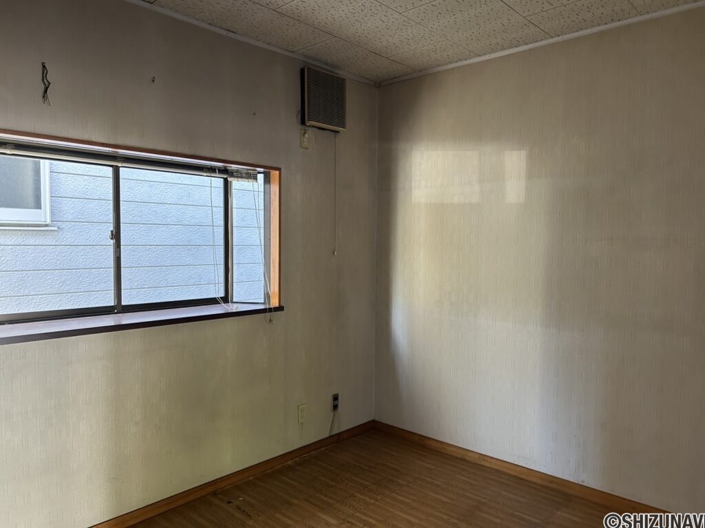 1階雑庫　別角度