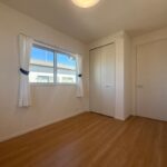 2階北西側洋室　別角度です。