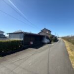 物件外観、北側前面道路です。