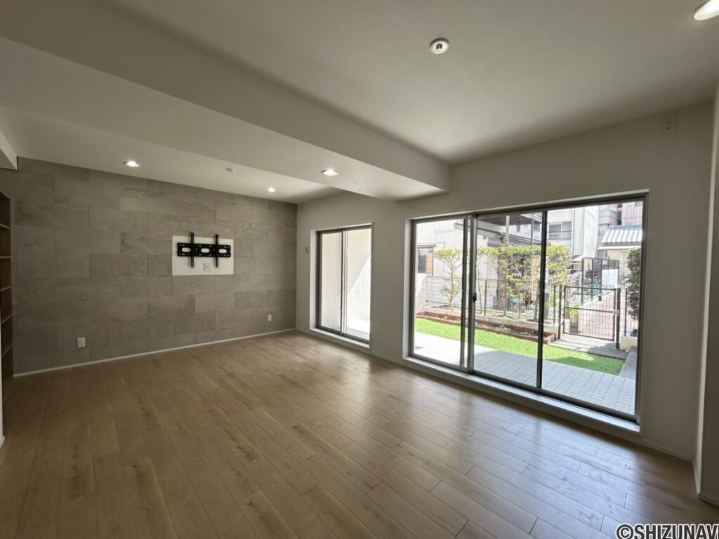 駿河区　マンション　リビング