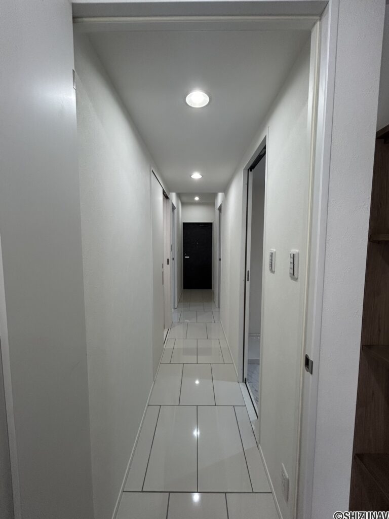 駿河区　マンション　廊下