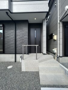 新築　駿河区　玄関