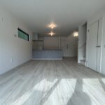 新築　駿河区　リビング