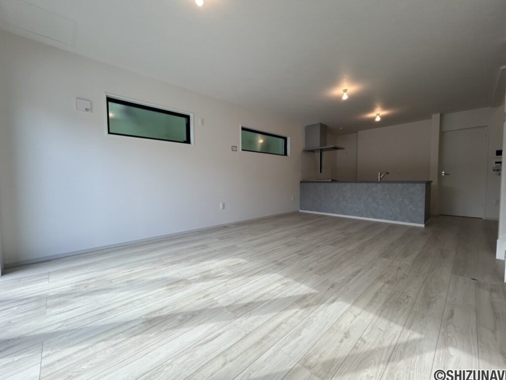 新築　駿河区　リビング