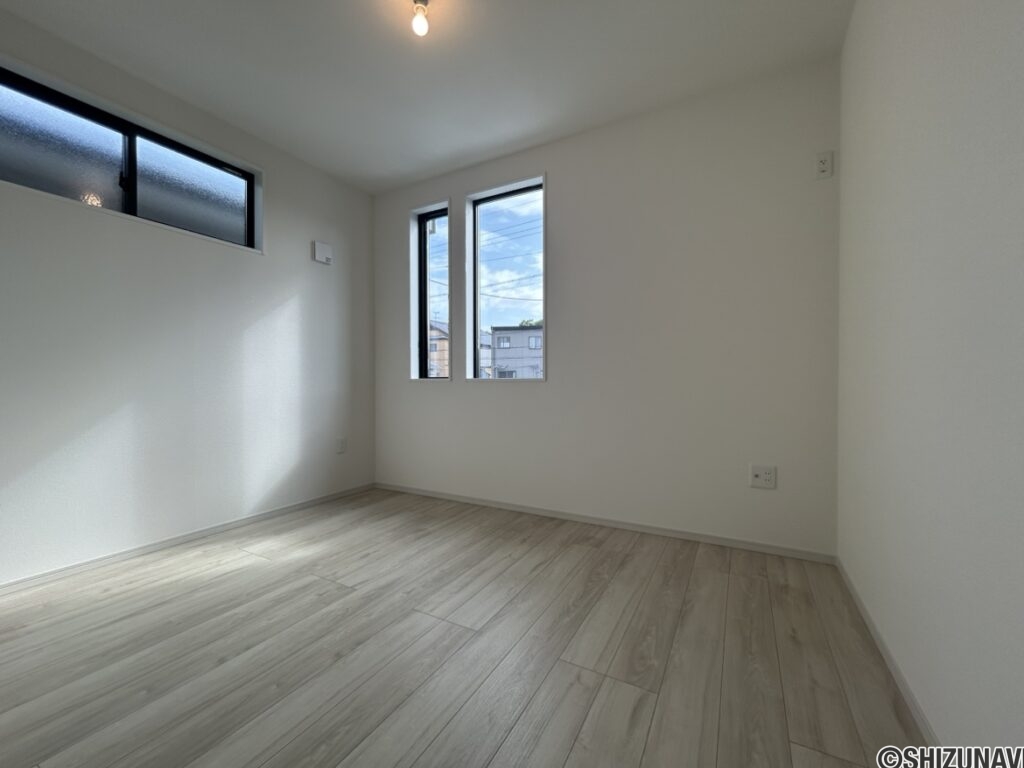 新築　駿河区　洋室