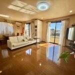 リビングのお写真です。20帖以上あるので、とても開放的なリビングです。