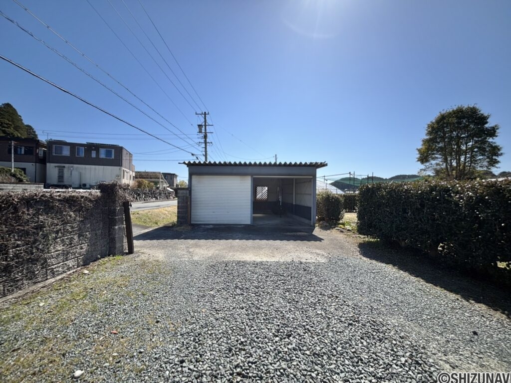 車庫のお写真です。